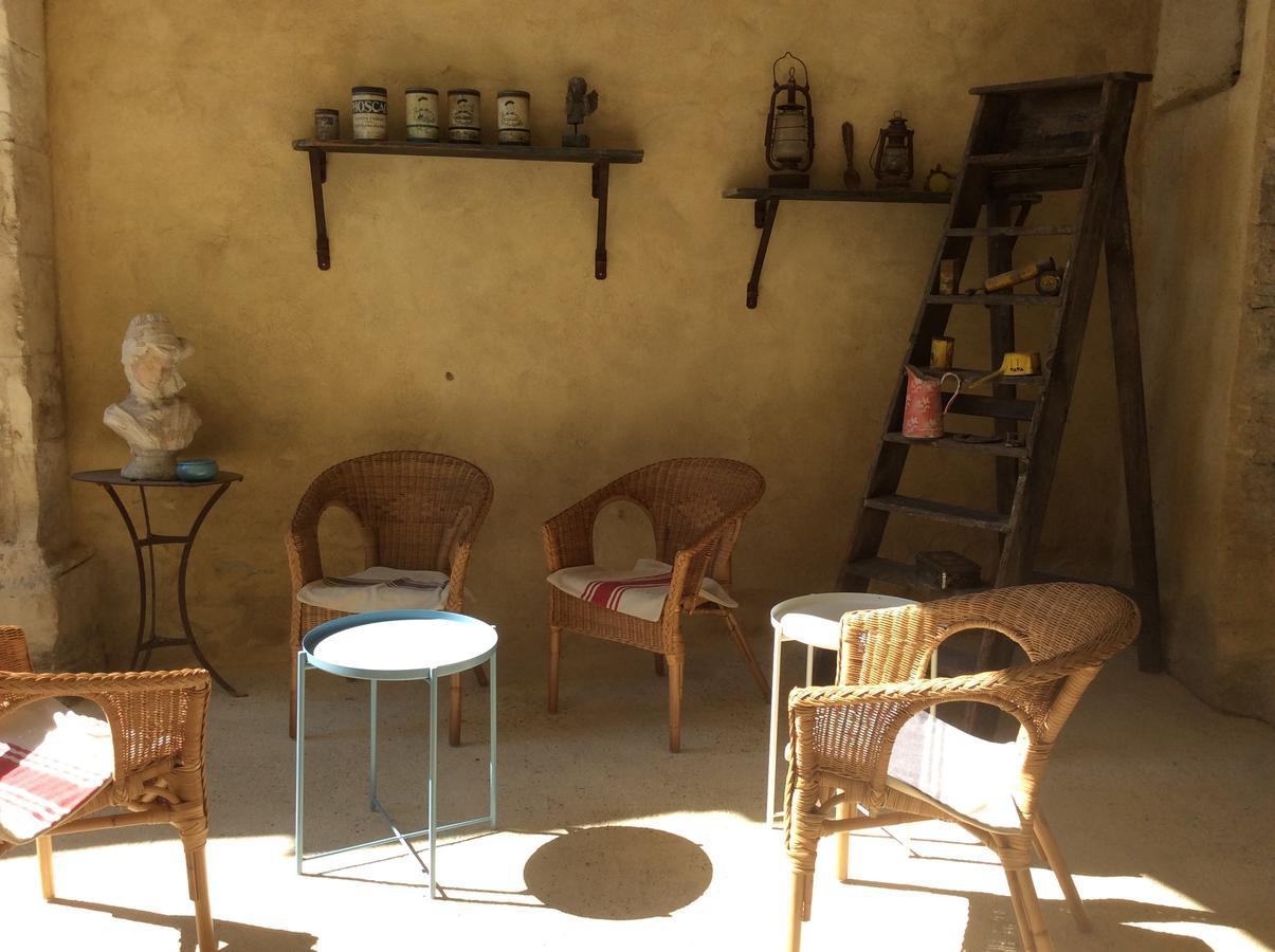 Le Posterlon Bed & Breakfast Caumont-sur-Durance Ngoại thất bức ảnh
