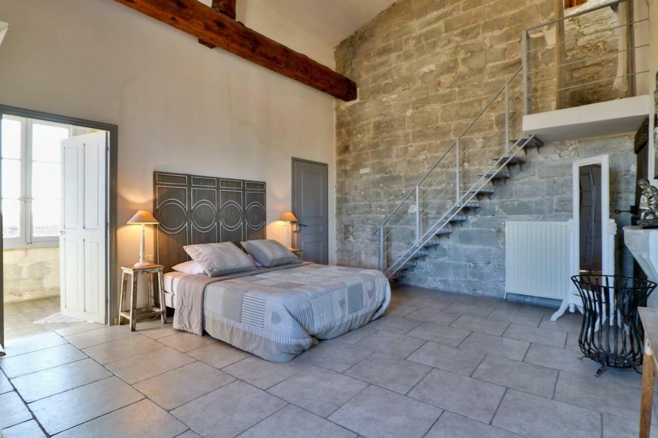 Le Posterlon Bed & Breakfast Caumont-sur-Durance Ngoại thất bức ảnh