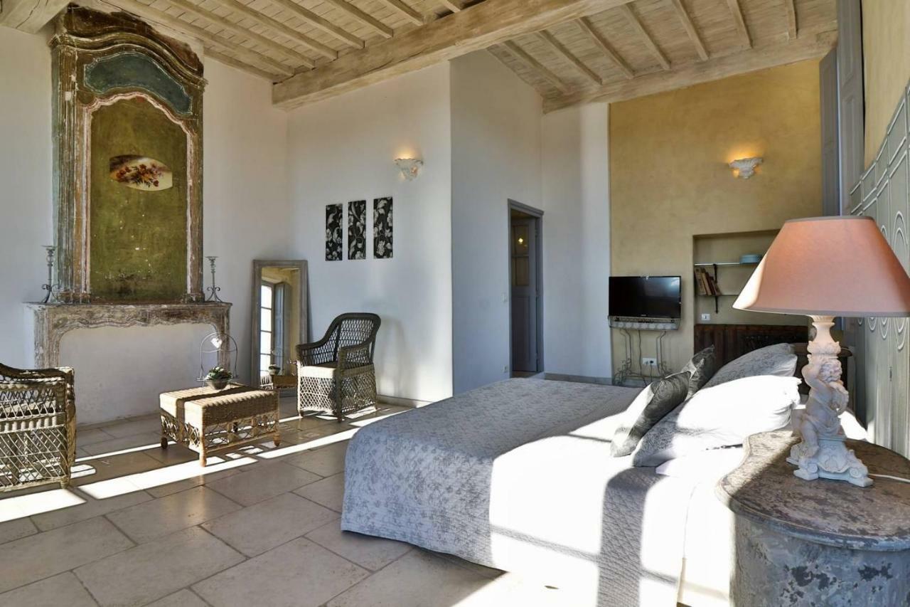 Le Posterlon Bed & Breakfast Caumont-sur-Durance Ngoại thất bức ảnh