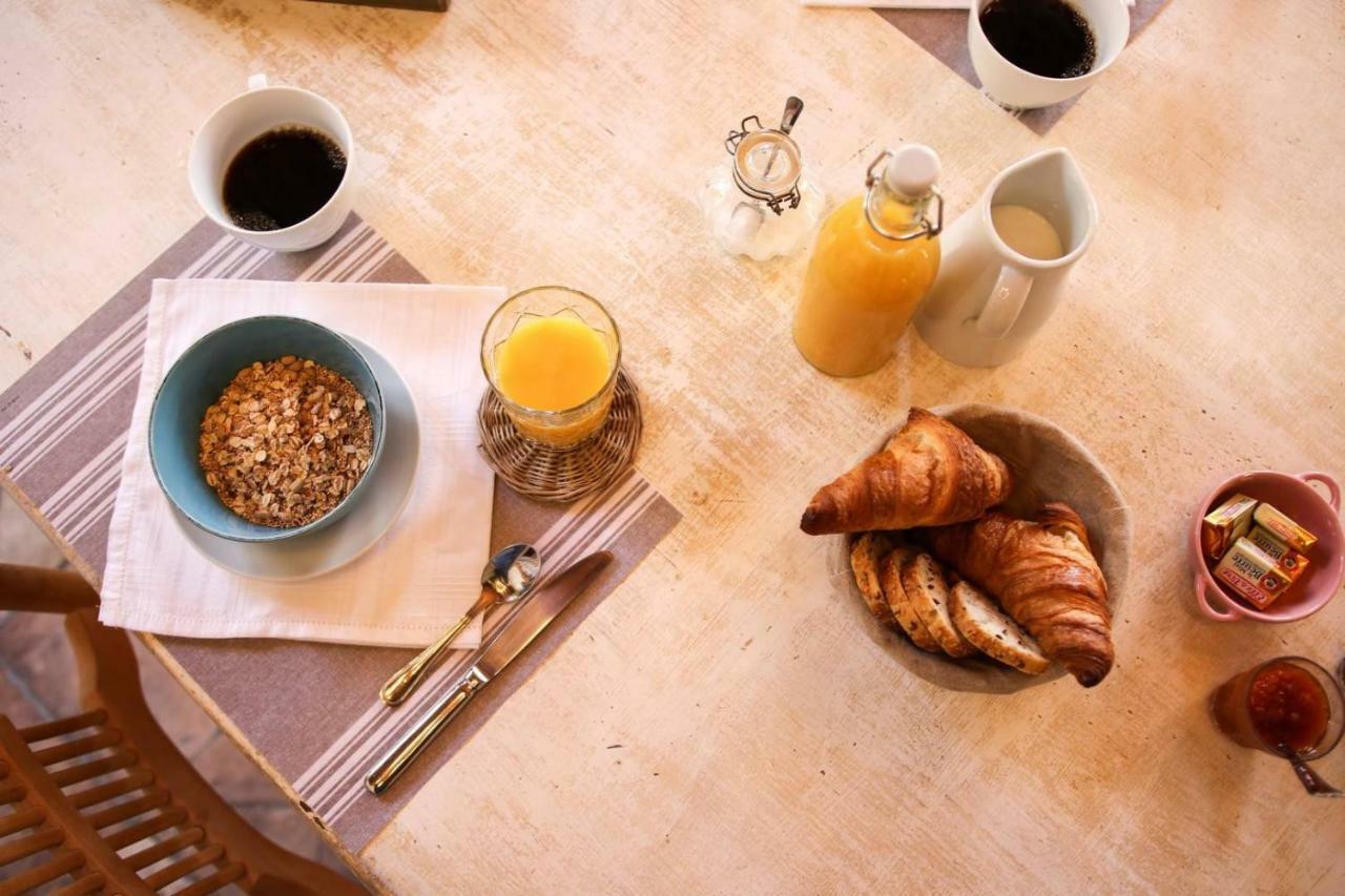 Le Posterlon Bed & Breakfast Caumont-sur-Durance Ngoại thất bức ảnh